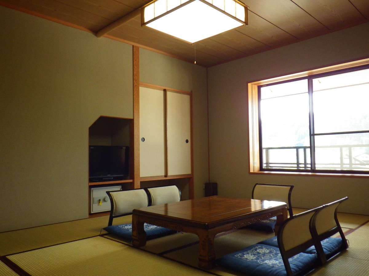 Kurikarajyuku Hotel Tsubata ภายนอก รูปภาพ
