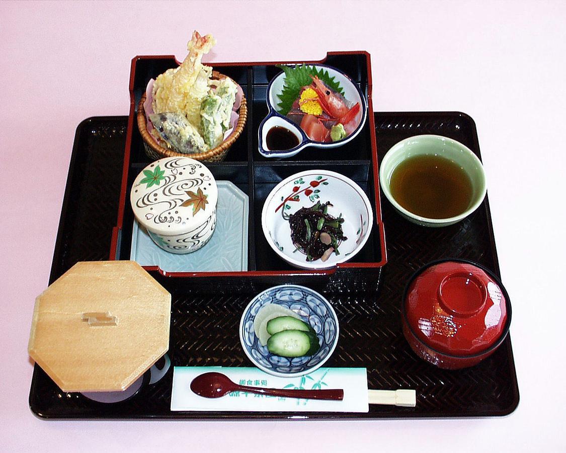 Kurikarajyuku Hotel Tsubata ภายนอก รูปภาพ